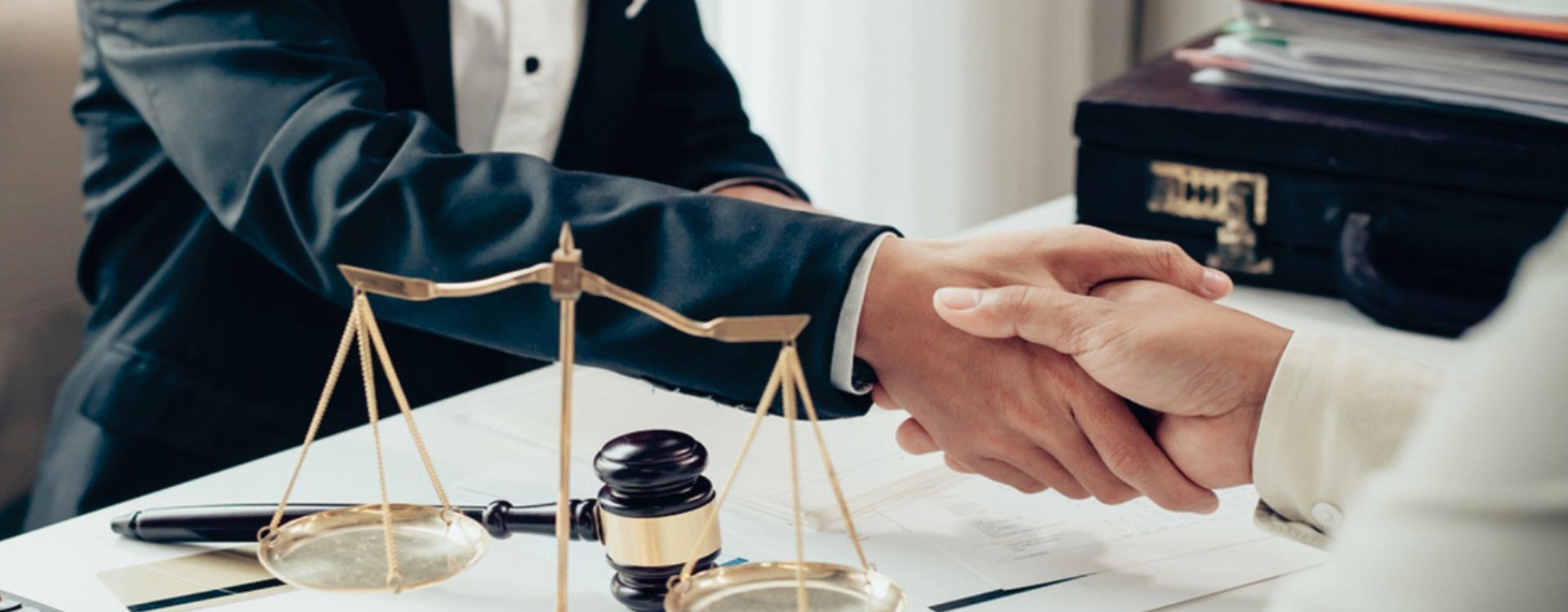 Корпоративные юридические услуги